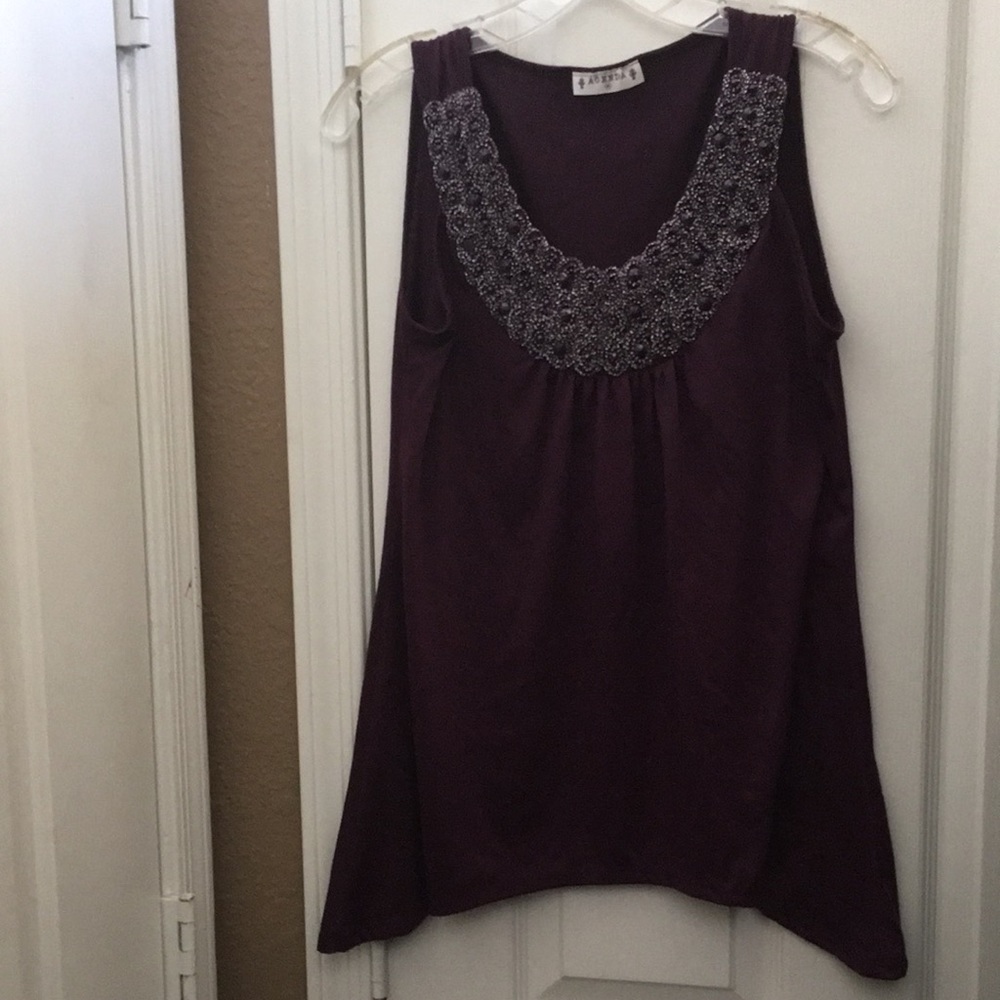 FINAL MARKDOWN Ladies’ Agenda Sleeveless Top w/Embellished Neckline (M)